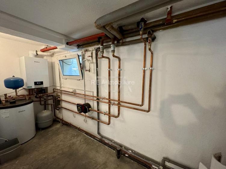 Vila 8 camere vis a vis de Piata Floreasca, garaj, curte proprie - 23