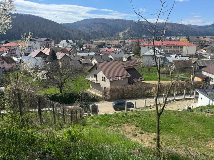 Casa  noua, 3 camere in Gura Humorului 1000 mp teren vedere panoramica partie - 2