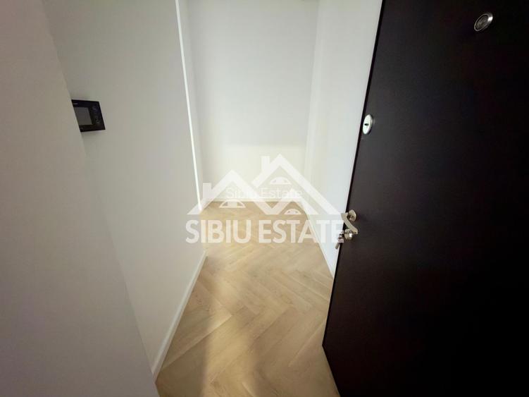 Apartament ,cu 2 camere si balcon, parcare inclusa, COMISION 0 - 3