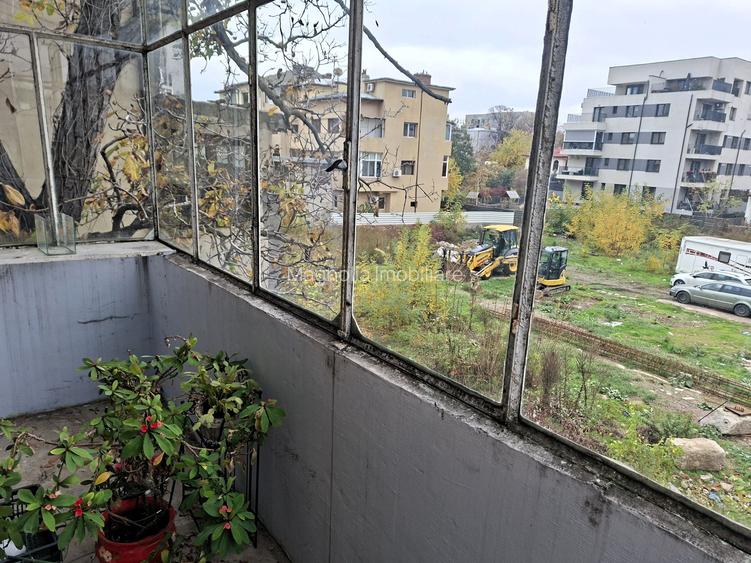 Apartament cu 3 camere in vila interbelica, de renovat - comision 0%! - 19