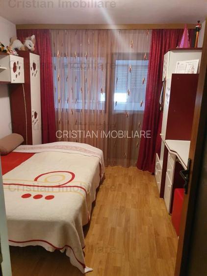 Inchiriez 3 camere DUPLEX, Mobilat si Utilat, zona Calarasilor - 2