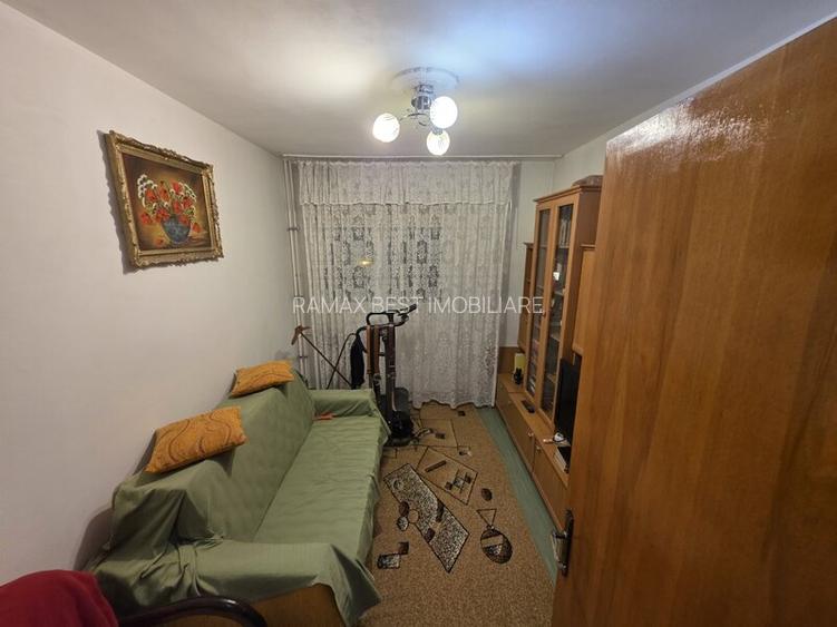 Titan - langa Parc IOR - Scoala 195 - 4