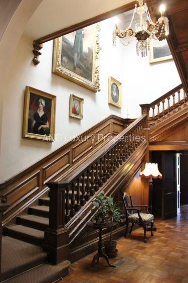 Nou Vila Individuala Interbelica cu 700 mp curte - 2