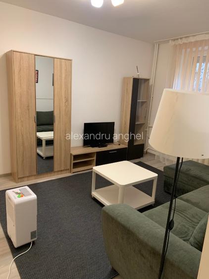 Inchiriez apartament doua camere ,langa Spitalul Mare   - 6