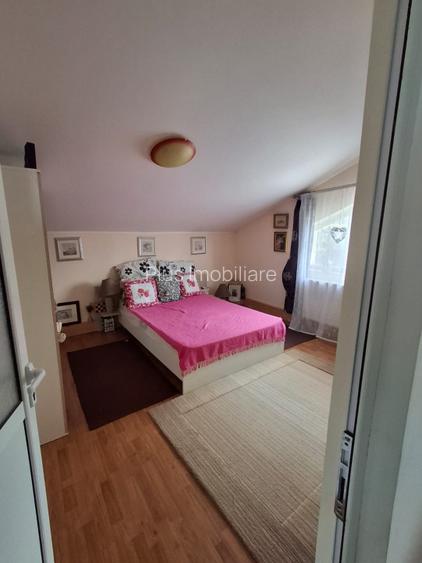 CASA INDIVIDUALA  in sat VLADICENI com. TOMESTI - 13