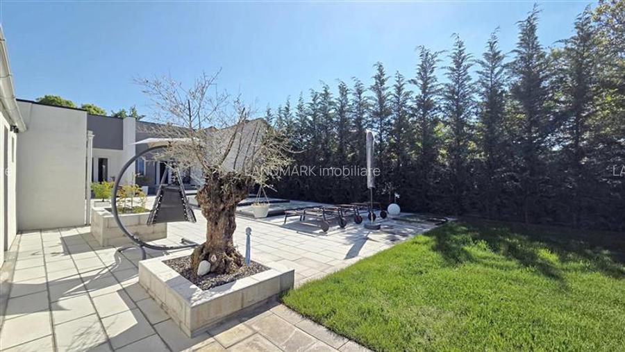 VILA PE PARTER SUPERBA MOBILATA / UTILATA CU PISICINA SI TEREN GENEROS - 32