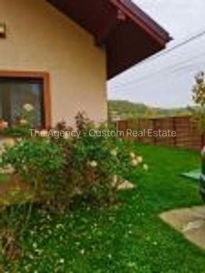 Casa indivduala pe parter - 3 camere -Corbeaca, strada Caisului padure - 3