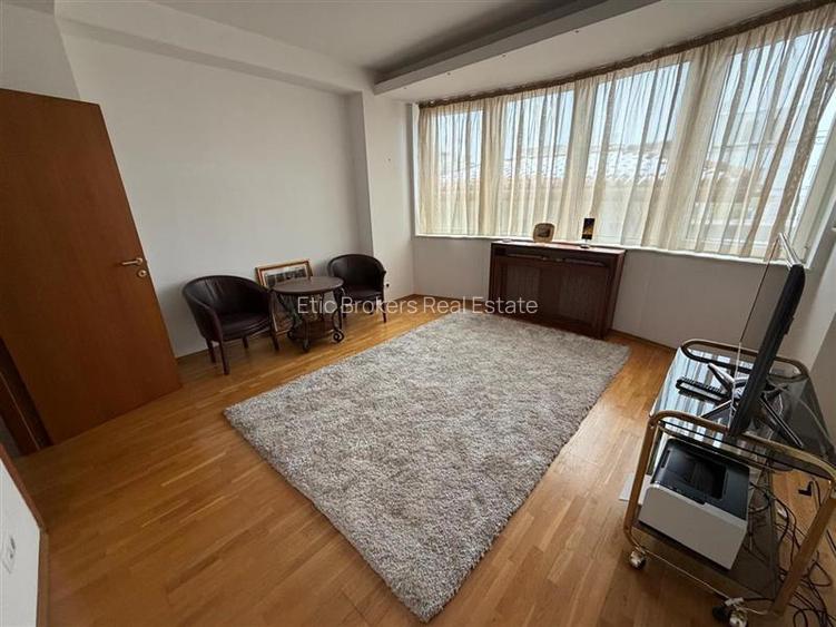 Vanzare apartament 3 camere, Primaverii, loc de parcare subteran - 10