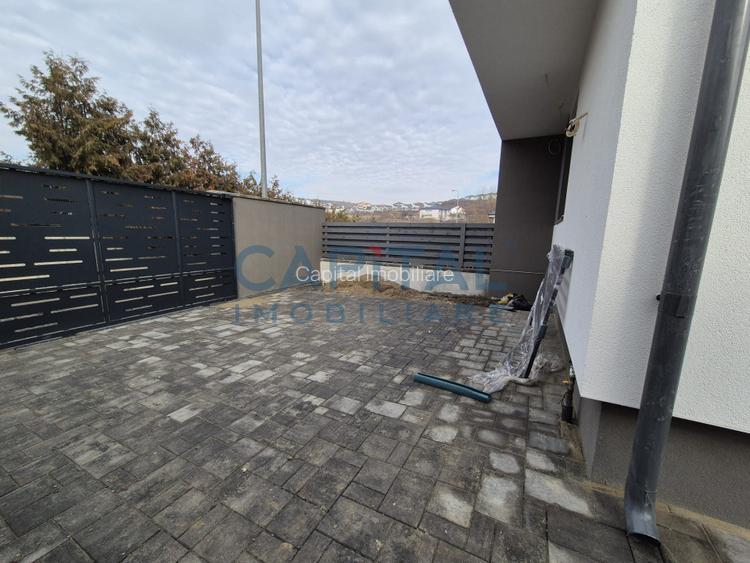 Case cuplate, panouri fotovoltaice, central Dezmir - 6