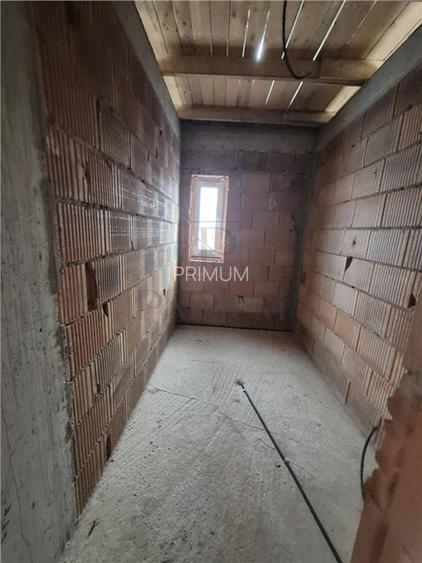 Duplex 4 camere - bucatarie inchisa - posibilitate de personalizare interioara - 5