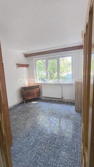 Vand apartament 2 camere zona apollo - 2