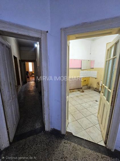 Casă cu arhitectură interbelică, 5 camere, teren 409 mp – Central - 44