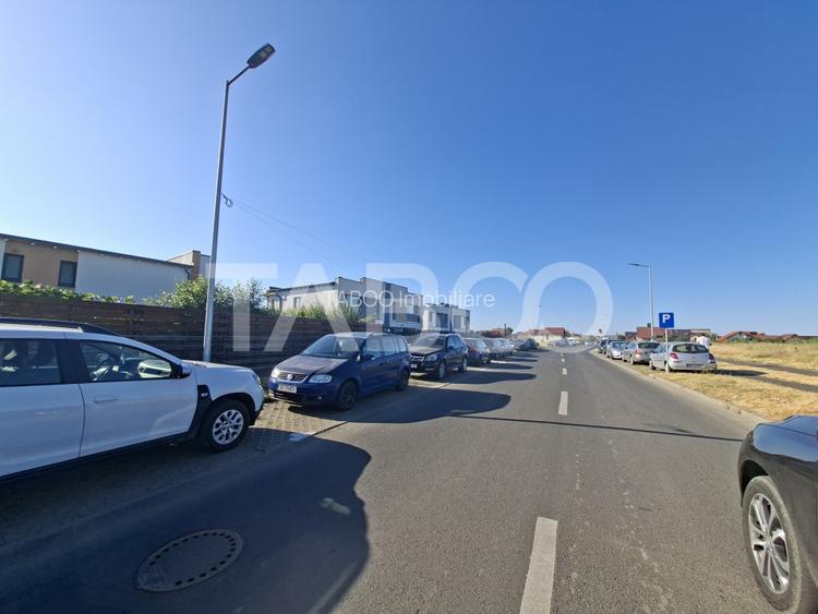 Casa de vanzare in Zavoi cu 3 camere 2 bai curte libera de 50 mp - 21