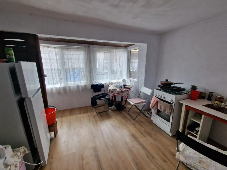 De Vanzare CASA + TEREN 1094mp VALEA LEURZII, DAMBOVITA - 6