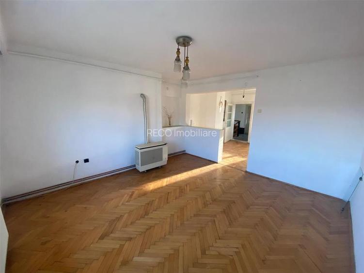 Reco casa P+E cu doua apartamente - 7