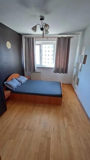 Apartament 3 camere, semidecomandat, 65 mp, ac, metrou aproape, Lujerului