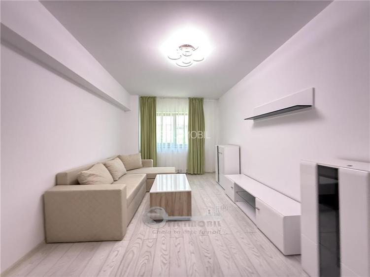 2 CAM BUCIUM INTABULAT PE IASI , GEAM LA BAIE, MOBILAT UTILAT - 6