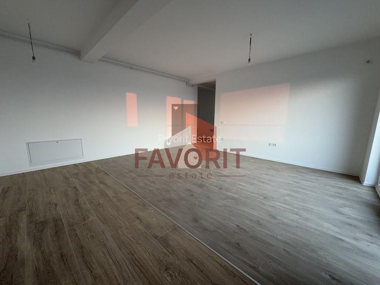 Etaj intermedar.  Decomandat. Cu 2 bai - 5