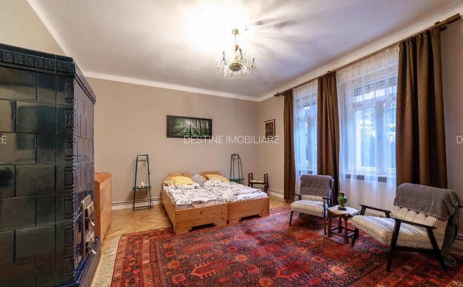 Apartament cu 4 camere, suprafata de 135 mp, garaj si beci in inima orasului   - 5