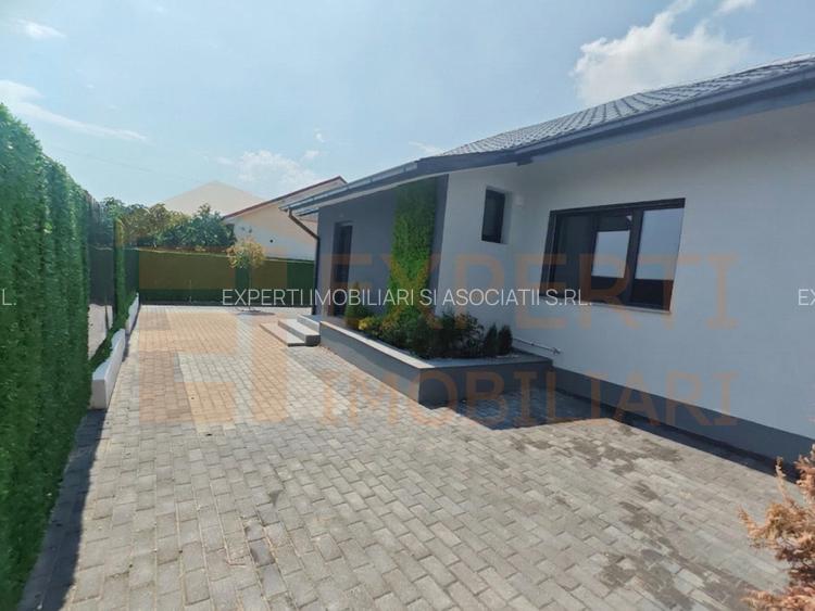 Casă de vânzare în Cumpăna, la cheie, utilități complete, deschidere la 2 străzi - 3