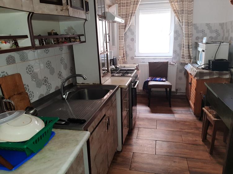 Vanzare Apartament 4 camere zona centrala Tudor Vladimirescu
