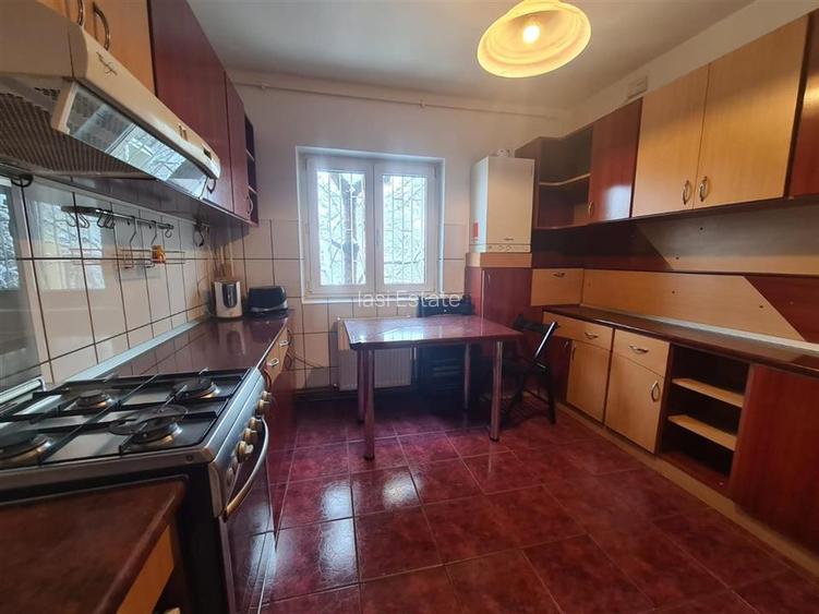 Apartament 4 Camere Targu Cucu - 11