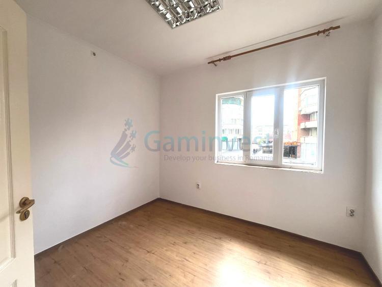Spatiu birouri de inchiriat in Oradea, 32 mp zona Nufarul