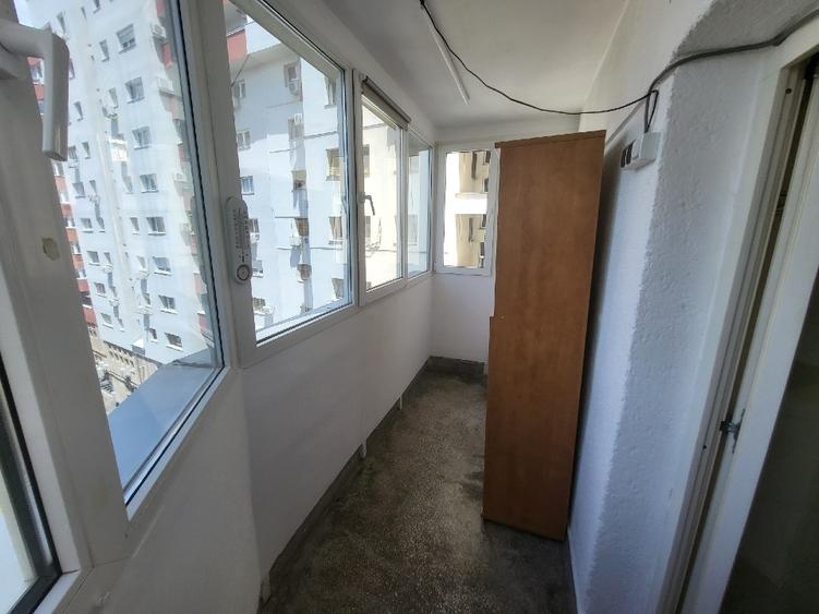 ION MIHALACHE PIATA 1 MAI 4 camere spatios zugravit 3 balcoane inchise