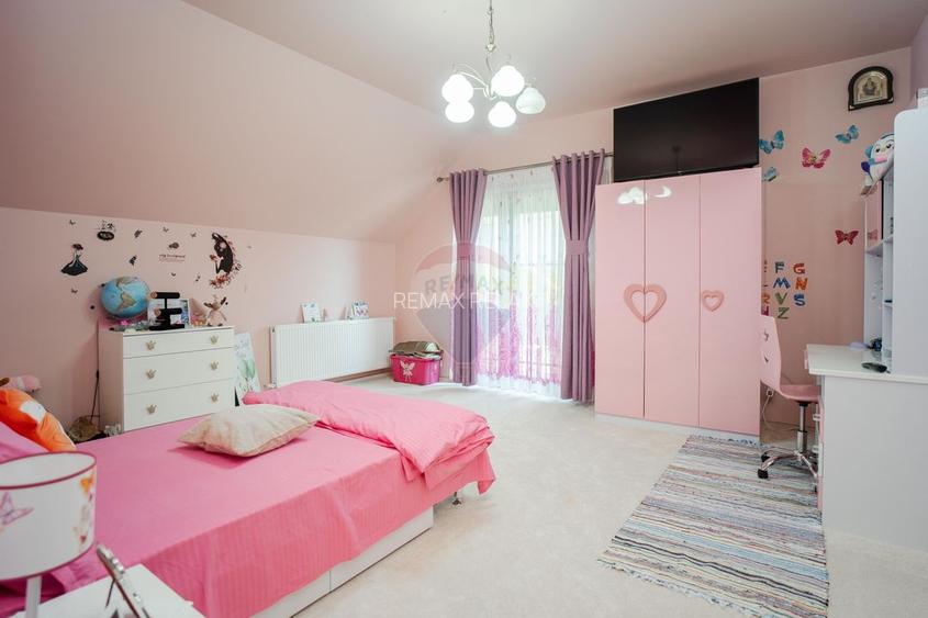 0% Comision - VILA de LUX de vânzare – Cu iaz natural - 21