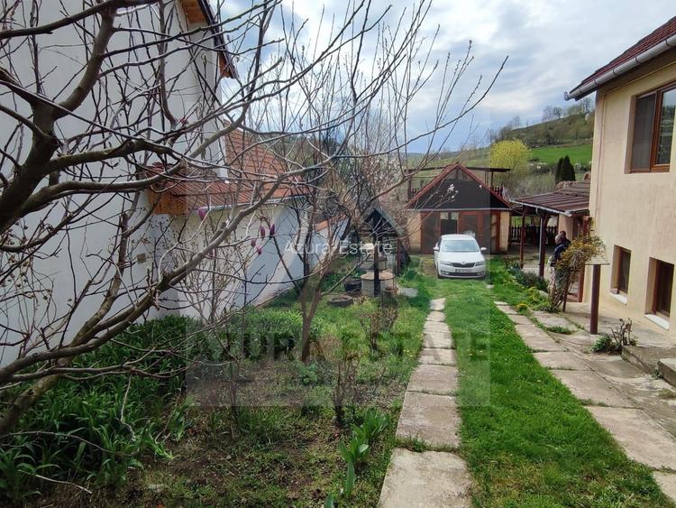 Casa 4 camere 2 bai garaj inchis pivnita si teren 740 mp in Seica Mica - 21