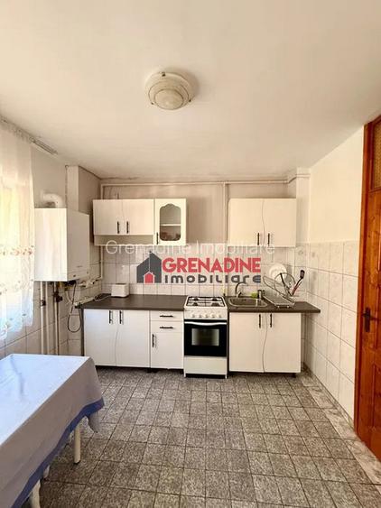 Apartament 2 Camere zona Racadau - cod 5271 - 5