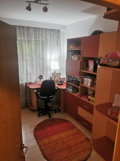 Vand apartament 3 camere pe Prelungirea Ferentari - 12