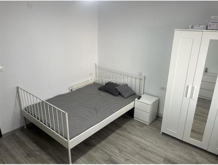 Decomandat la etajul 1, mobilat si utilat - 4