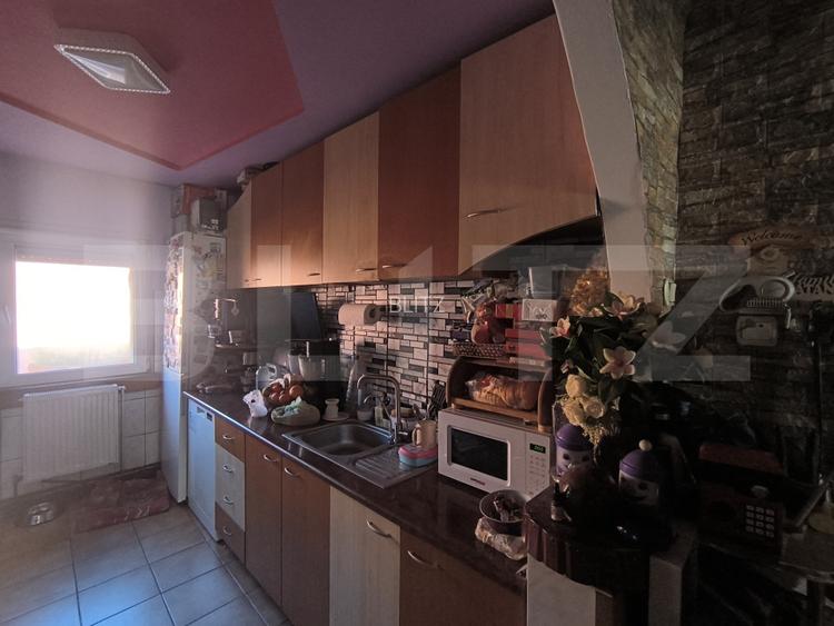 Apartament 3 camere, decomandat - Feldioara - 12