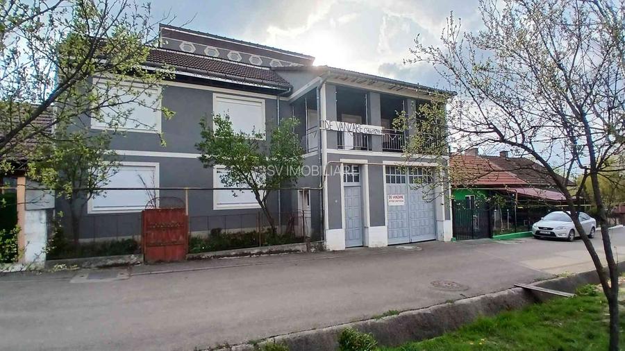 Casa cu 6 camere si anexa locuibila de 57 mp - 2