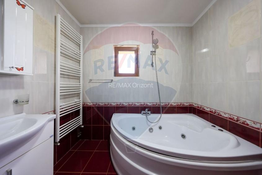 Casă mobiliata si utilata, 2389 mp teren, Sanpetru - 9