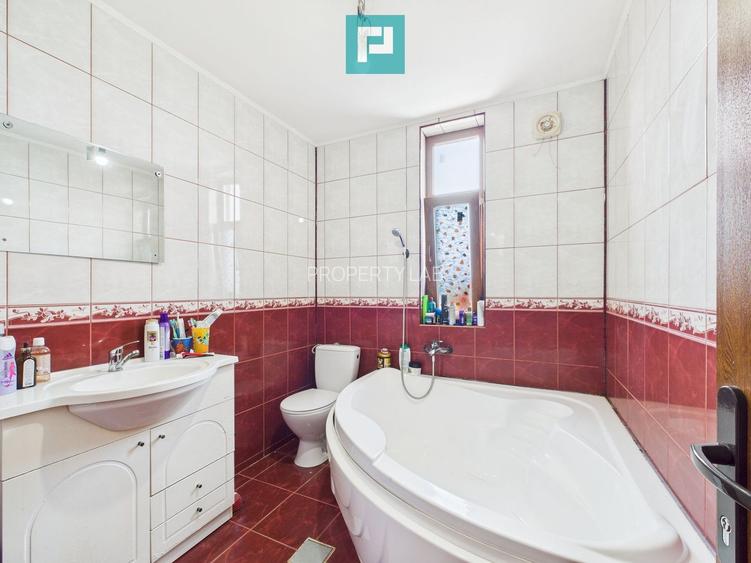 Casă individuală în Săcălaz - 2063 mp teren - 14