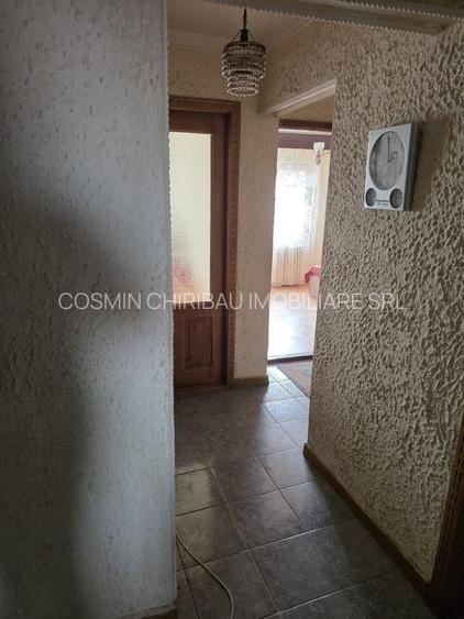De închiriat apartament 4 camere DC - 3
