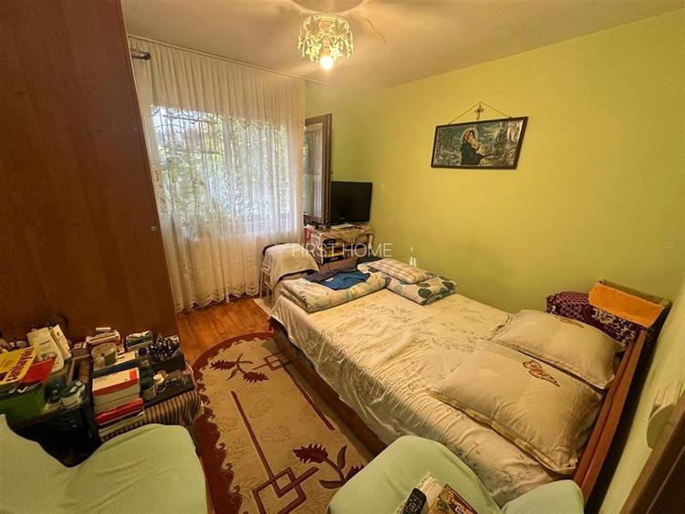 Ap 3 cam, Sud scoala nr 8, 50mp utili, et 1/4, CT - 5