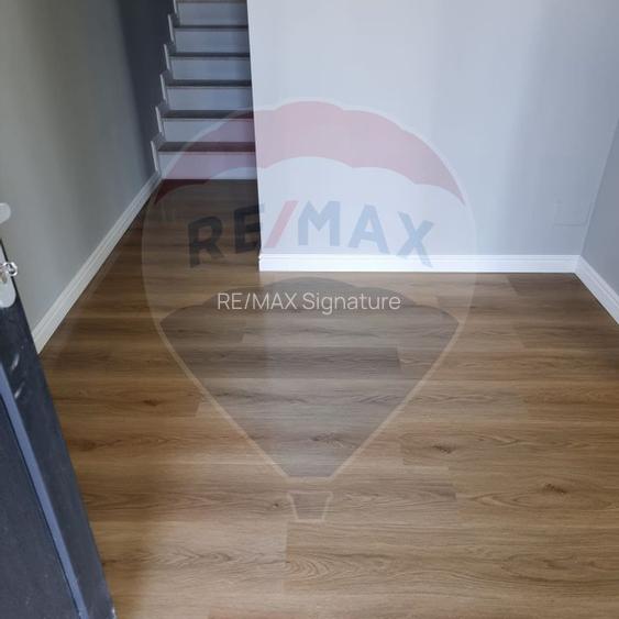 DE VANZARE Vila tip Quadruplex OTOPENI - 24