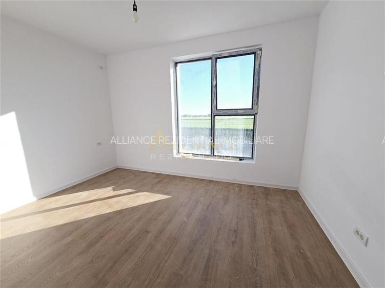 Vila individuala - 5 camere - 3 bai -  teren 428mp - pod - beci - 4