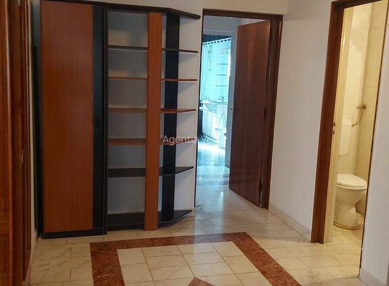 BANEASA, etaj de vila, 3 camere, mobilat si utilat, parcare. - 10