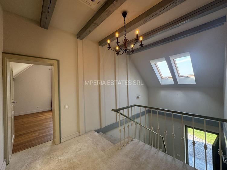 1100 mp teren!Vila în stil cottage francez, Iancu Nicolae - 7