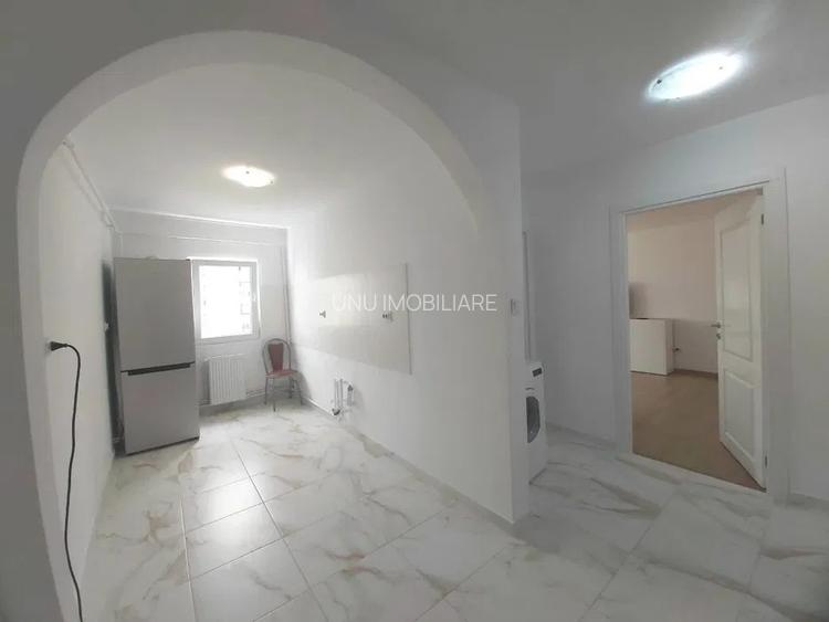 2 Camere Decomandat 54mp Renovat zona Cug Selgros - 2