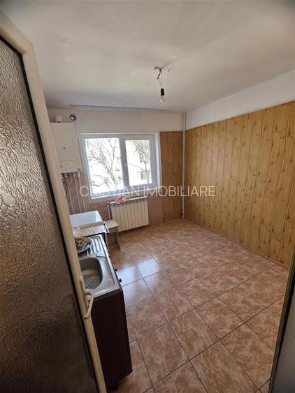 Ap.3 cam conf 2, Hipodrom, renovat, mob si utilat, etaj 3 - 3