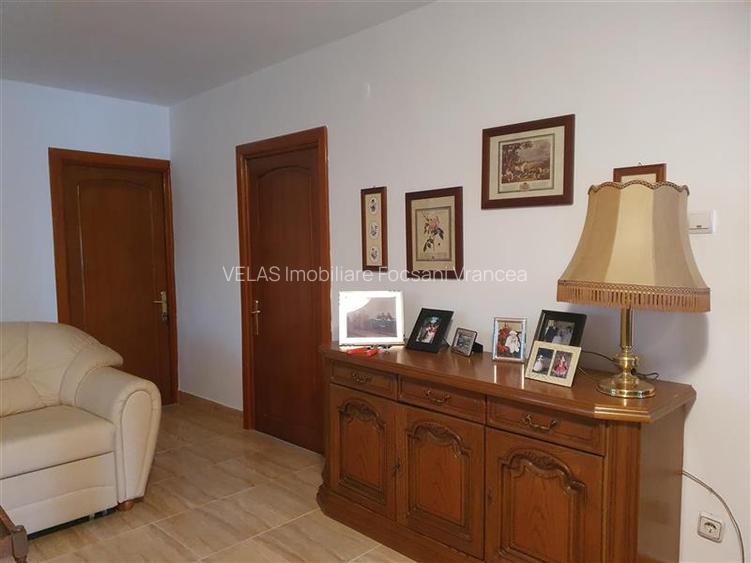 Casa din caramida, Rachitosu - 13