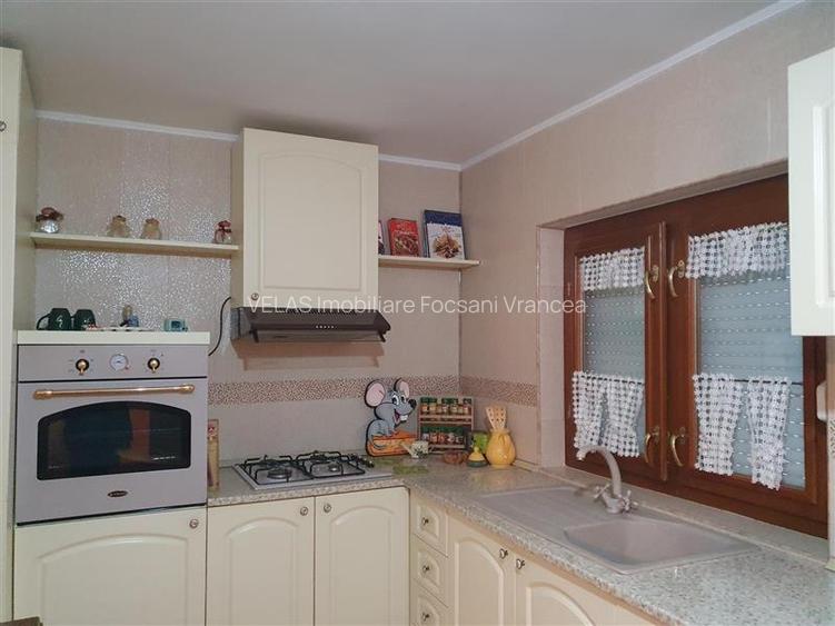 Casa din caramida, Rachitosu - 7