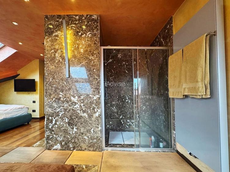 PENTHOUSE EXCLUSIVIST - 21