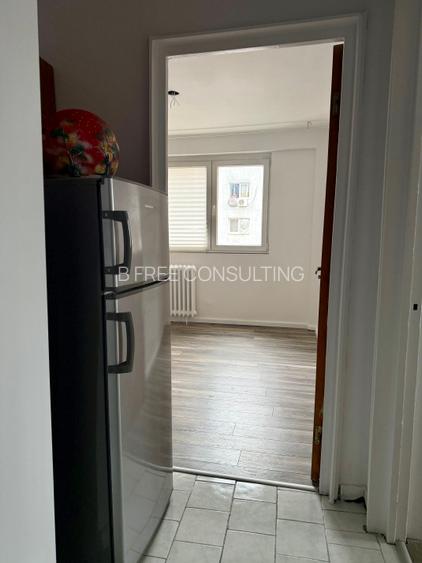 Apartament de 3 camere spre vanzare - zona Piata Victoriei - 10