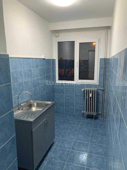 De vanzare – Apartament 2 camere, zona Km 4–5 - 2